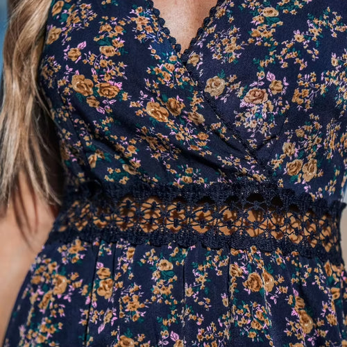 CUPSHE Blue Ditsy Surplice Sleeveless Mini Dress alternate view